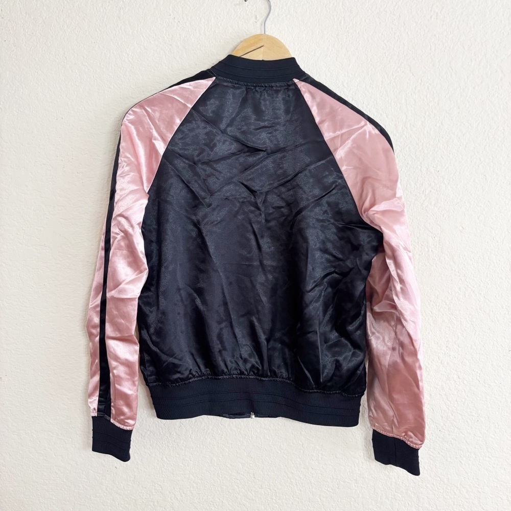 Forever 21 Bomber Jacket Small Black Pink Satin Floral Embroidered Zip Up - Picture 2 of 6